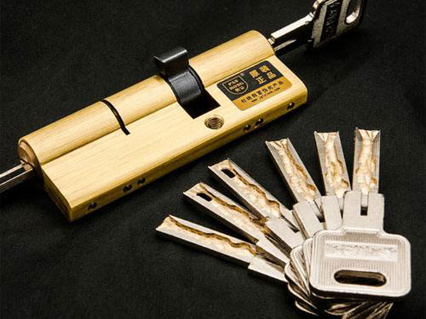 雅江24小时上门开锁公司