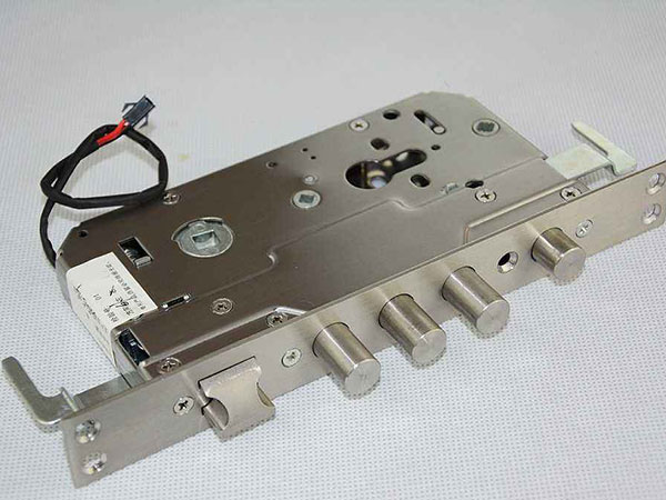 雅江24小时上门开锁公司