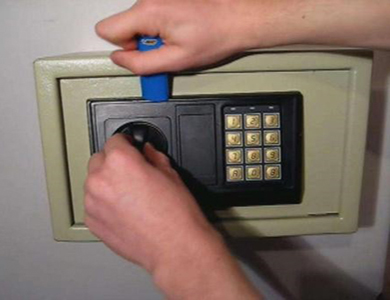 雅江24小时上门开锁公司